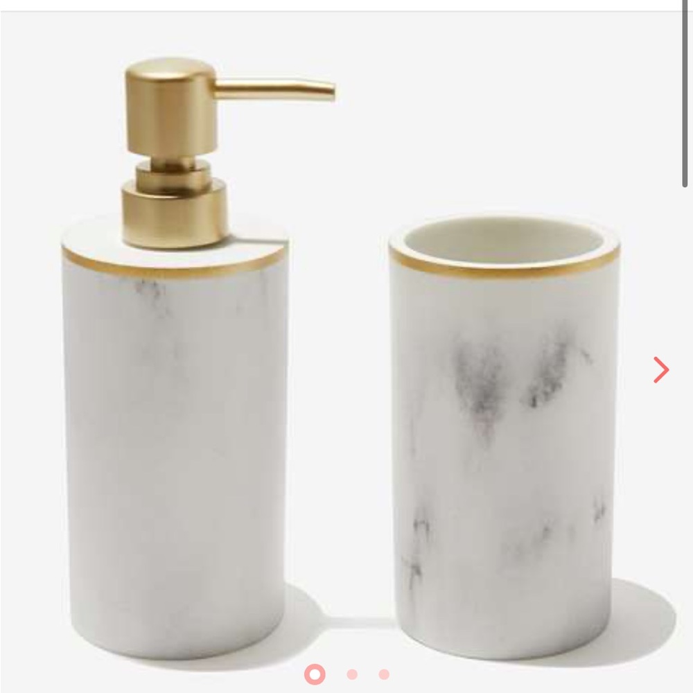 NIB Sunday Citizen Resin Bath Set - Soap Dispenser & Toothbrush Holder